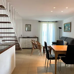https://puig-vidal-casa-tranquila-a-50mts-de-la-playa.topcostabravahotels.com